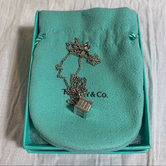 TIffany & Co. Atlas Cube Necklace - Silver - Picture 5 of 15
